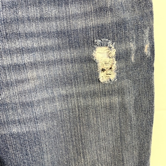 COPY - AMERICAN EAGLE FAVORITE FIT Distressed Jeans sz 10 - Picture 5 of 10
